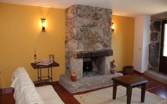 Casa Fonte Do Laboreiro