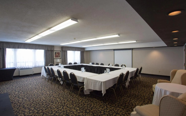 Fredericton Inn