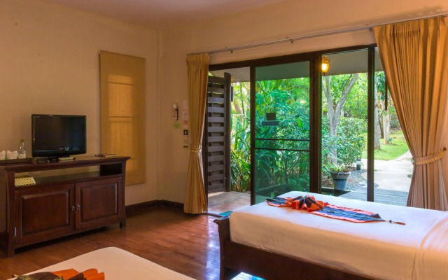 Phuwanalee Resort