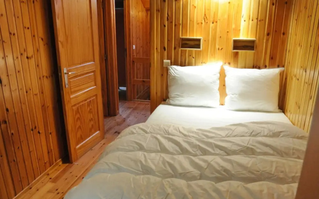 Comfortable, Renovated House With a Microwave, Near Vielsalm