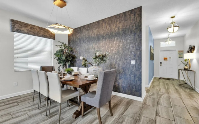 4724 Sleepy Hollow Drive