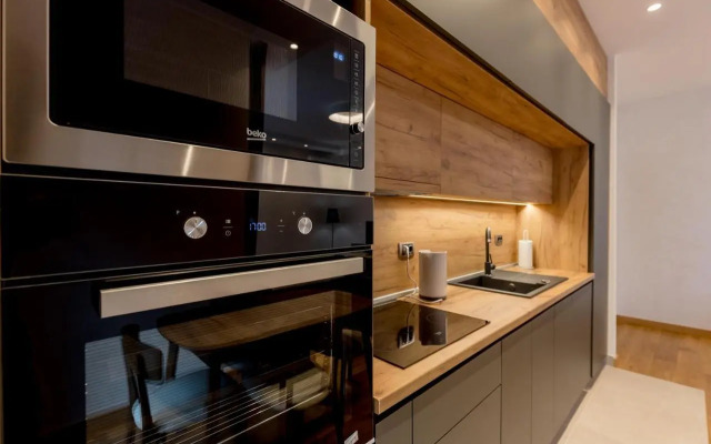 Athos Square Apartments