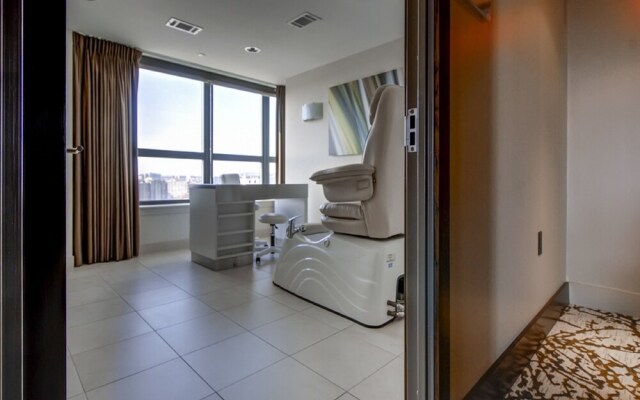 Global Luxury Suites at Fair St