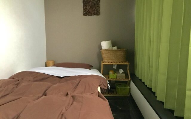 Japanese Style Hotel Momoyama