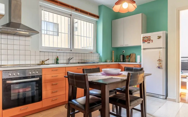 Erika's Oasis - Stylish Living in the Heart of History