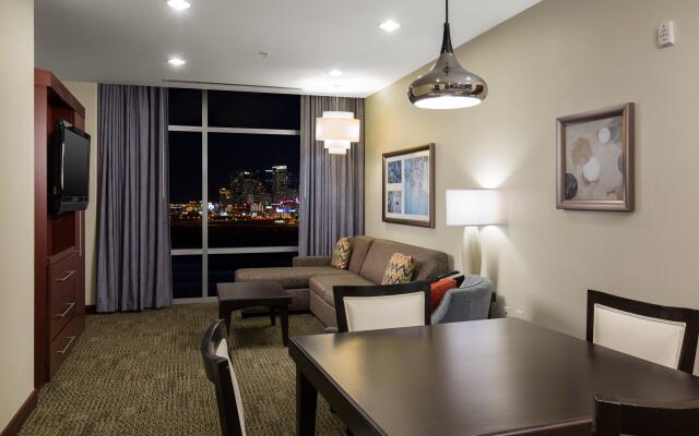 Staybridge Suites: Las Vegas - Stadium District by IHG