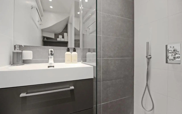 Great private suite in Jordaan near CS