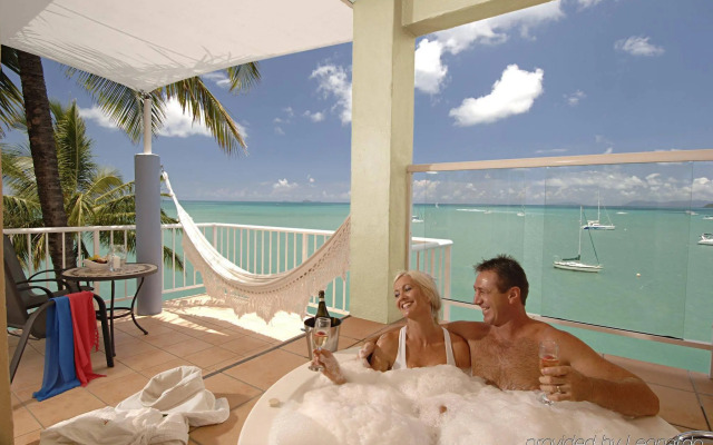 Coral Sea Resort