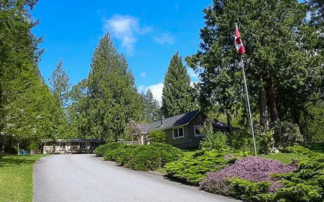 Stonewater Motel