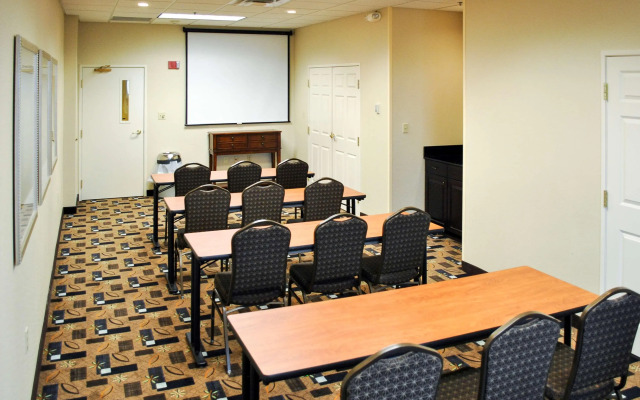Country Inn & Suites by Radisson, Evansville, IN