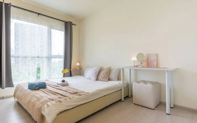 2BR 7 Mins Walk to BTS Bill Included