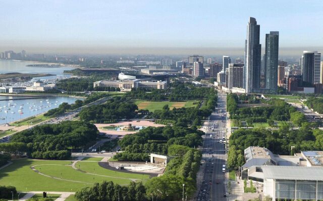 Fairmont Chicago at Millennium Park