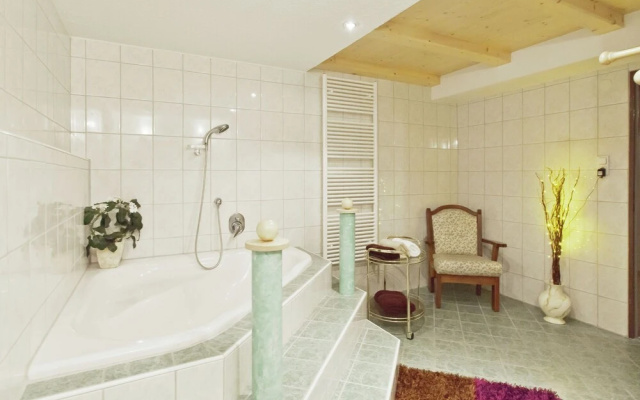 Spacious Apartment near Ski Area in Längenfeld