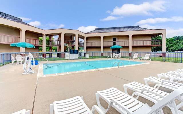 Days Inn by Wyndham Wilson