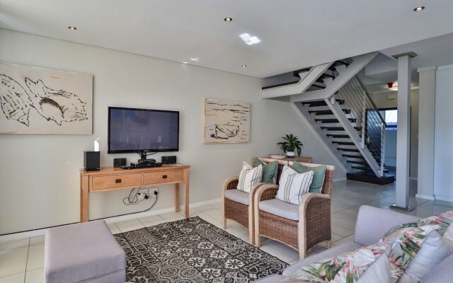 Whale Coast All-Suite-Hotel