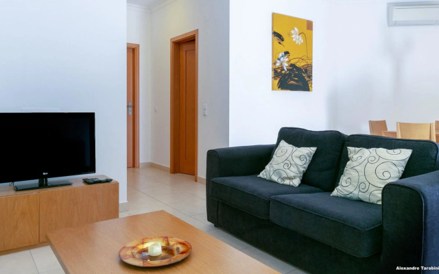 B09 - Downtown Spa Apartment