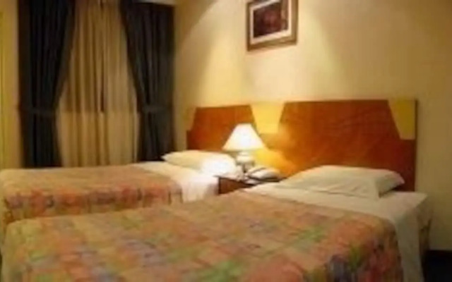 Oriental Pearl Budget Hotel