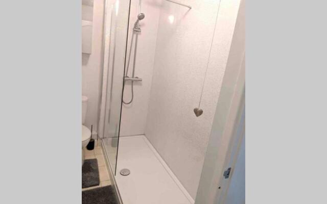 The Bay Apartment - 10 Mins from WMC
