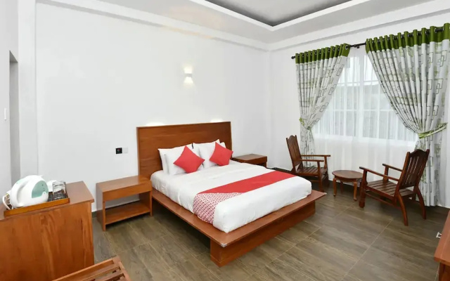 OYO 446 Yensfield Hotel