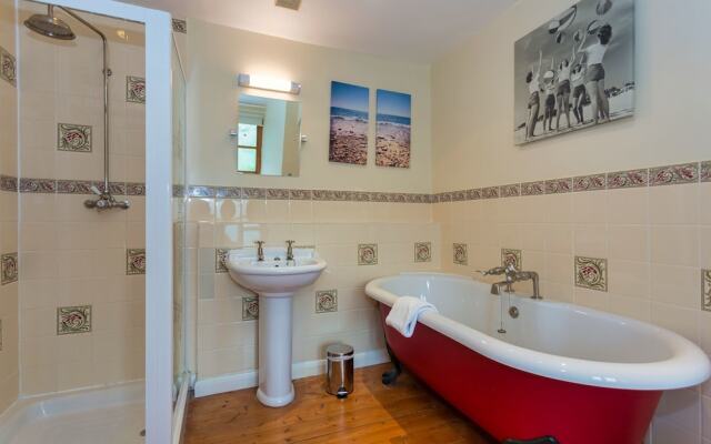 Prixford Barton 6 Bedrooms