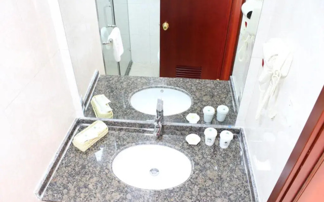 GreenTree Inn Shanghai PVG HuaXia East Rd Station Hotel