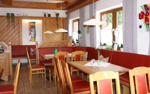 Restaurant-Pension - Dorfcafe