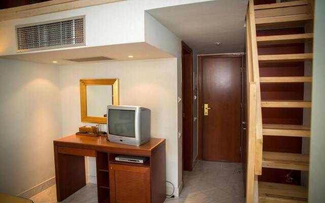 Maritsas Hotel & Suites