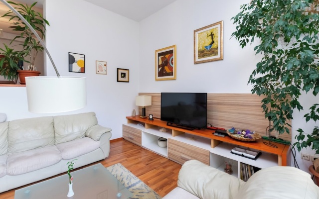 House Mirjana