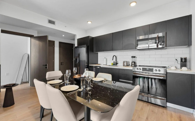 Amazing City View Condo at Miami