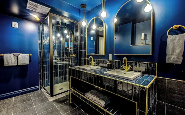 Majestic 3-Bedroom Designer Apartment