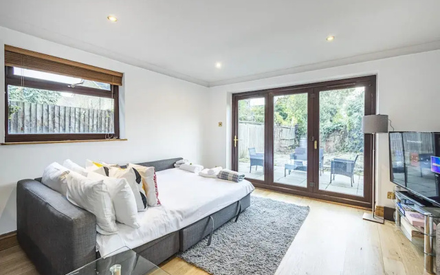Homes On Tap - East Dulwich Great Central Location