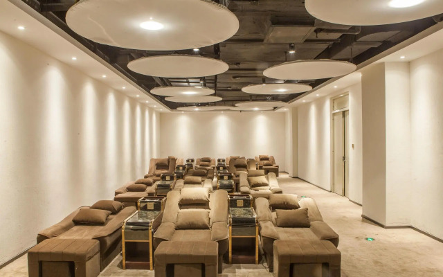 James Joyce Coffetel·Weifang Railway Station Yuandu Lake