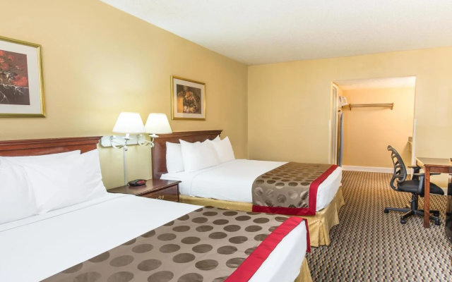 Ramada by Wyndham West Sacramento Hotel and Suites