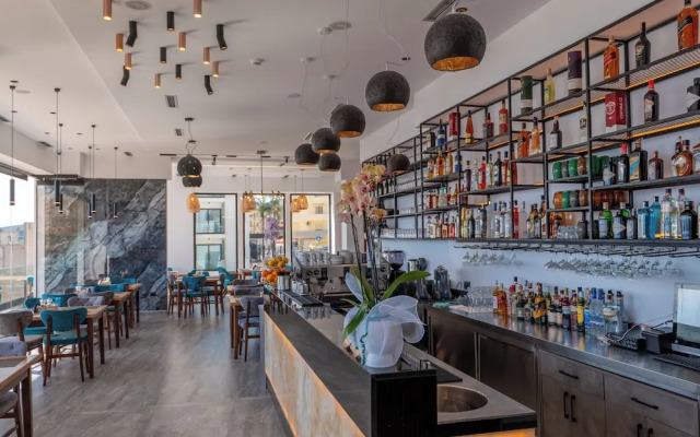 Litan Hotel