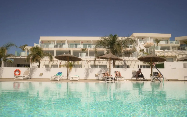 Precioso apartamento en complejo con piscina