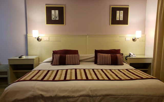 Continental Posadas Hotel