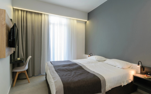 Renieris Hotel