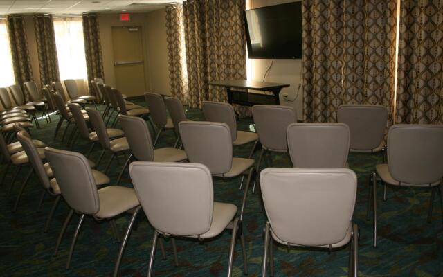 Candlewood Suites College Station At University by IHG