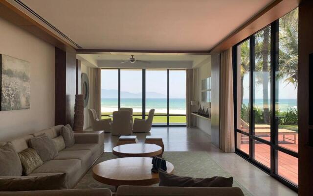 Beachfront villa 3bedrooms romantic for honeymoon