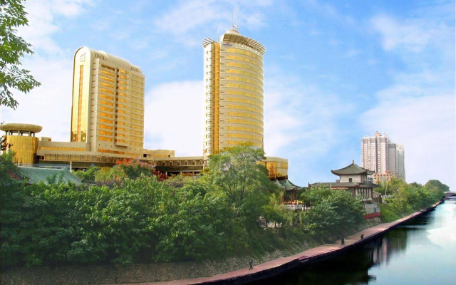Howard Johnson Ginwa Plaza Hotel