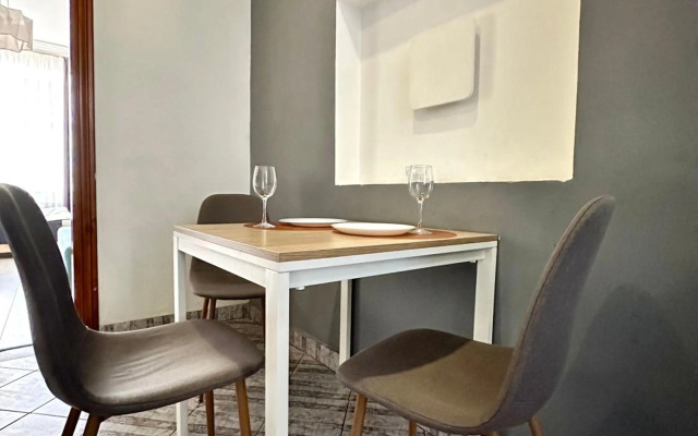 ROMANTIC Apartments-near Opera House 5/8