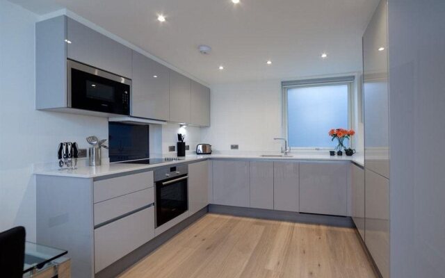 Premier Tower Bridge Apartment