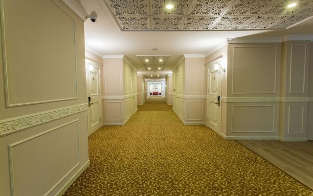 Golden Mir Hotel & Spa