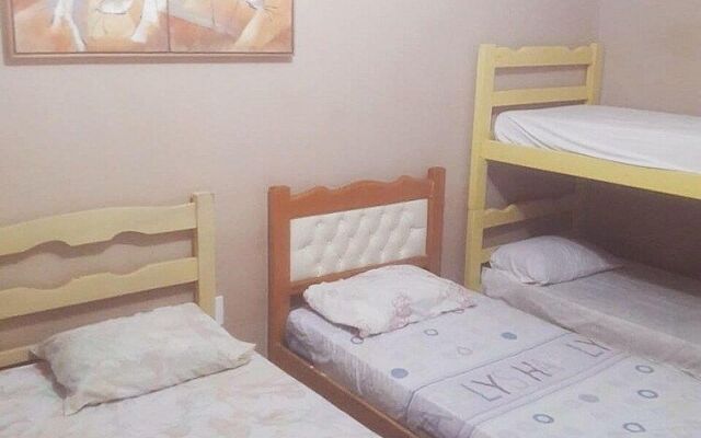 Pousada Familiar 25 De Março