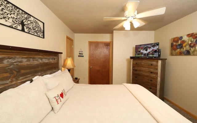 529 Reba Cabin