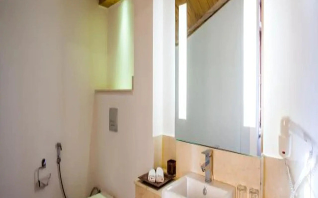 The Chumbi Mountain Retreat