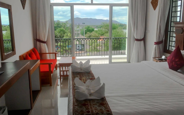 Boutique Kampot Hotel