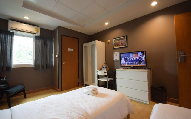 Room@Doze Apartments