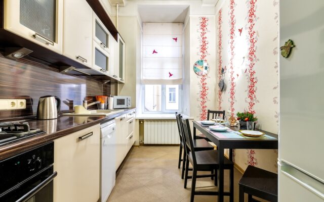 Апартаменты на Московском пр-те, 4