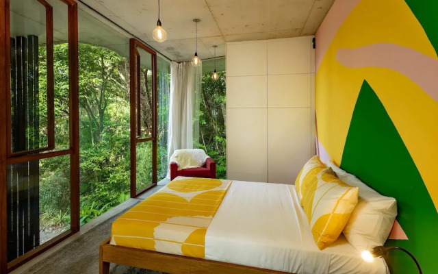 The Planchonella House - Eco Stay de Luxe